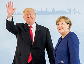 特朗普首秀G20峰会终于和德国总理握手 默克尔表情亮了！